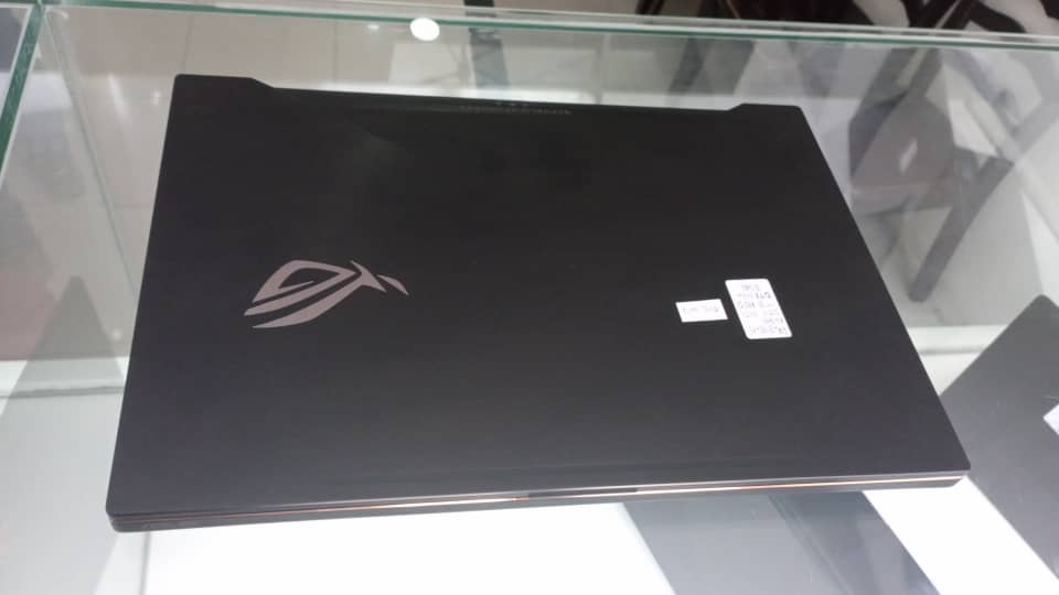 لابتوب مستخدم Asus Rog Zephyrus