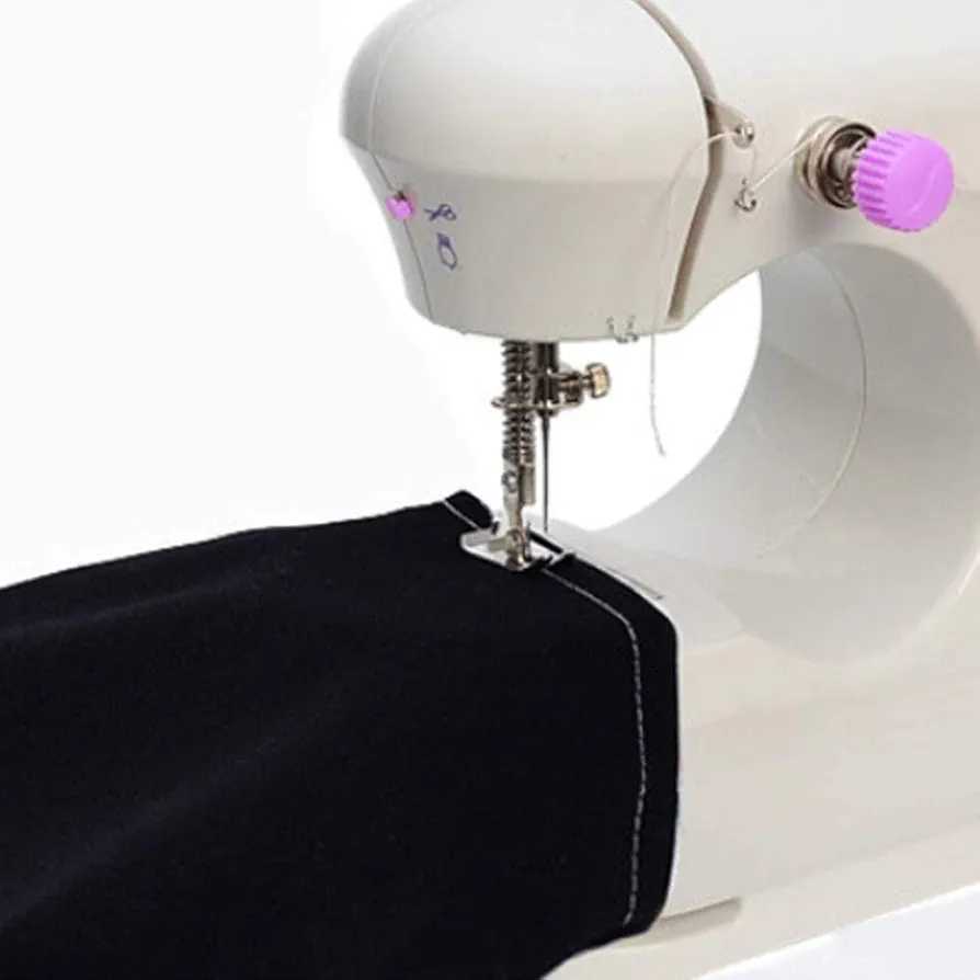 ماكينة خياطة 4 × 1 MINI SEWING MACHINE